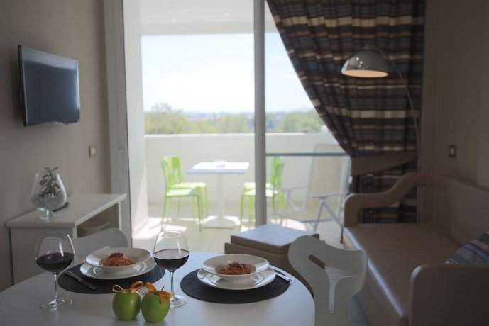 Nero D'Avorio Aparthotel