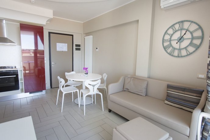 Nero D'Avorio Aparthotel