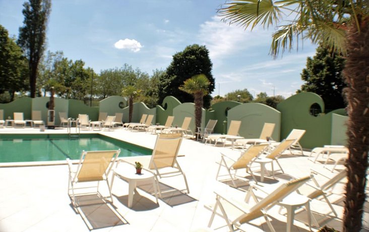 Nero D'Avorio Aparthotel