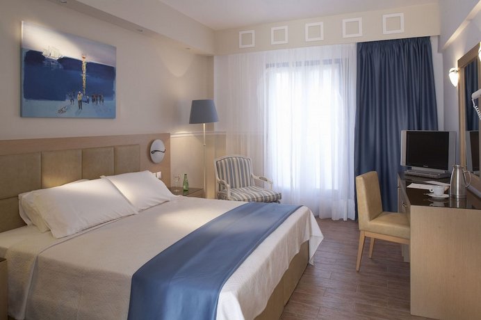 Lagos Mare Hotel