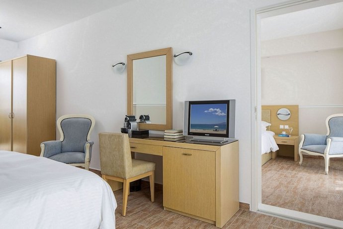 Lagos Mare Hotel