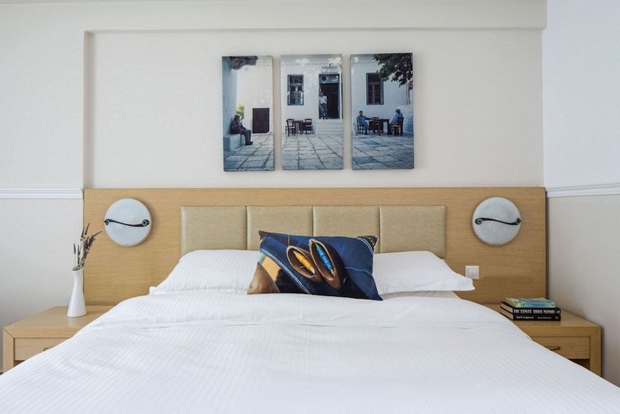 Lagos Mare Hotel