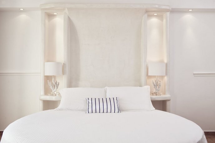 Lagos Mare Hotel