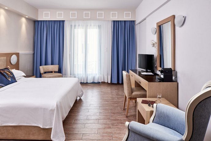 Lagos Mare Hotel