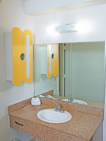 Studio 6 San Antonio Lackland AFB