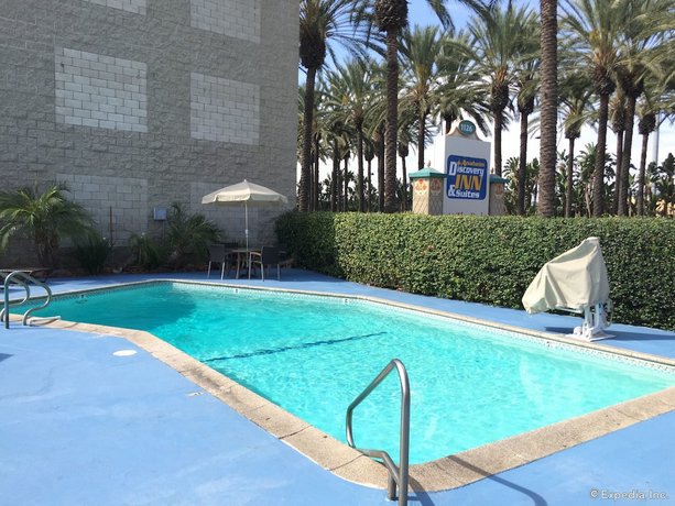 Anaheim Discovery Inn & Suites