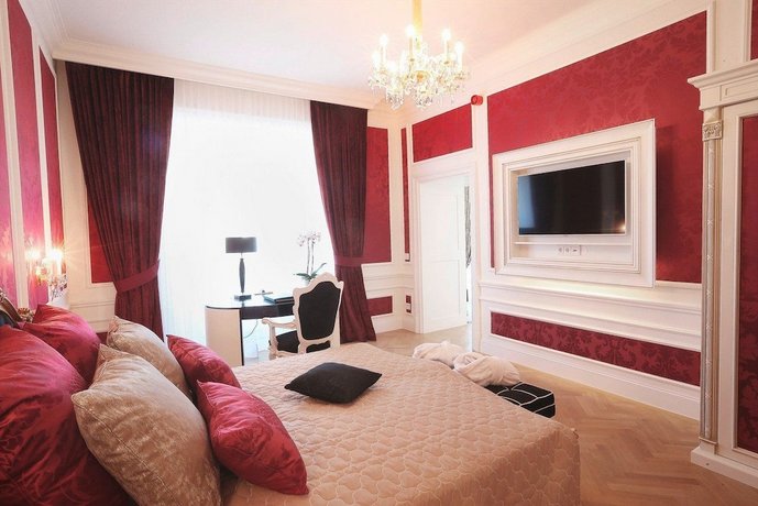 Schloss Schonbrunn Grand Suite