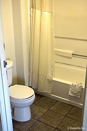 Key Inn & Suites