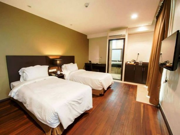 Lazenda Hotel