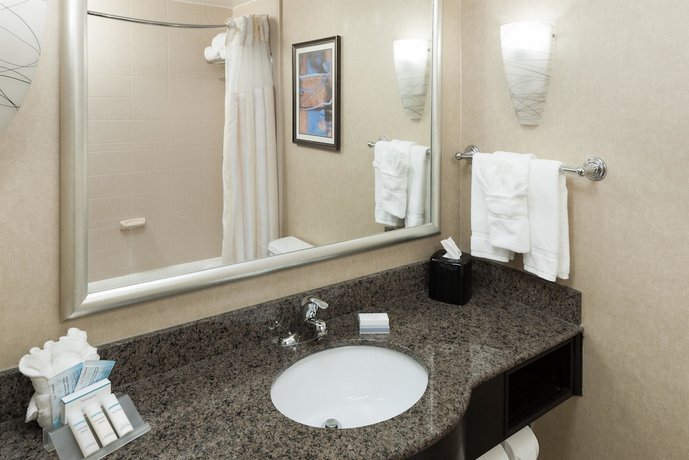 Hilton Garden Inn Silver Spring North Calverton Compare Deals