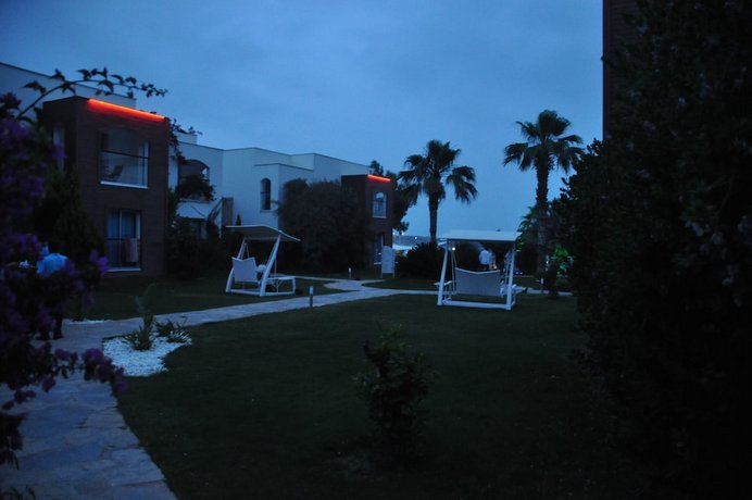 Costa Luvi Hotel