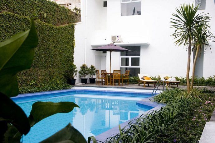 V Residence Kemang