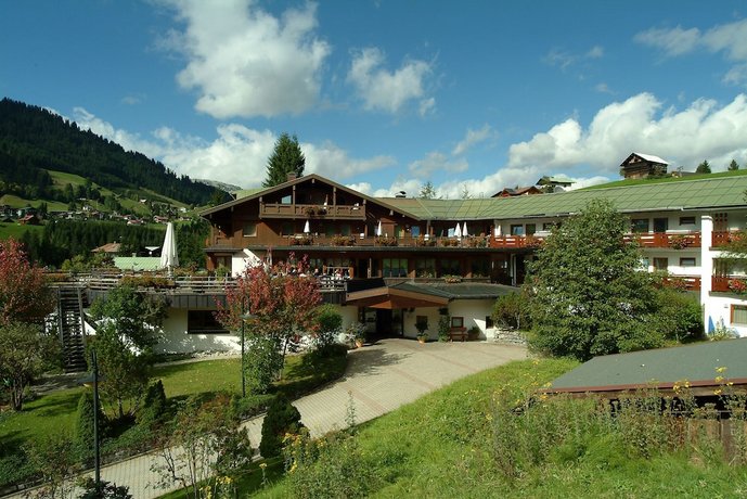 IFA Alpenhof Wildental Hotel Kleinwalsertal Mittelberg Austria thumbnail