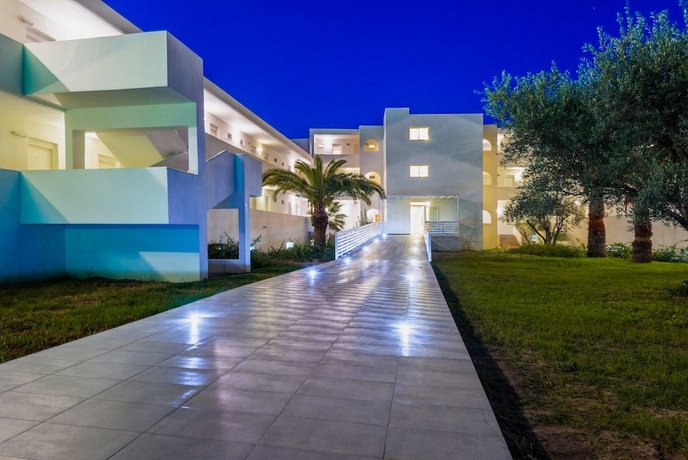 Lindos White Hotel & Suites