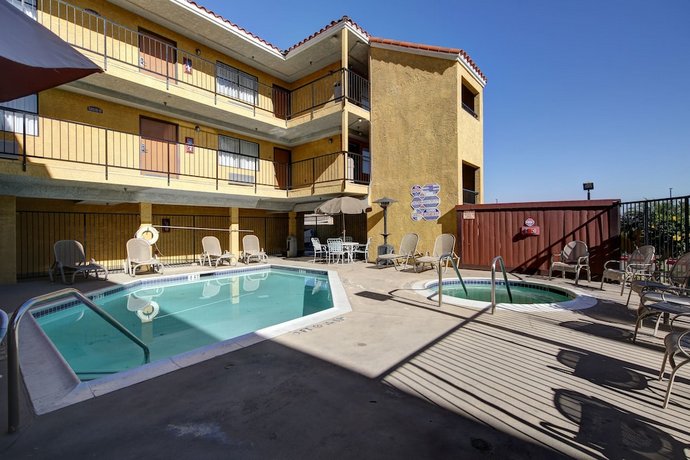 Stanton Inn & Suites
