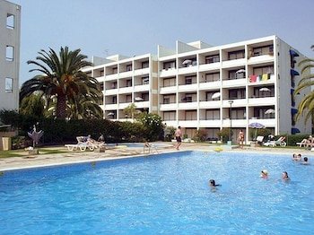 Parque Mourabel Oasis Village & Pe do Lago