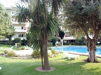 Parque Mourabel Oasis Village & Pe do Lago