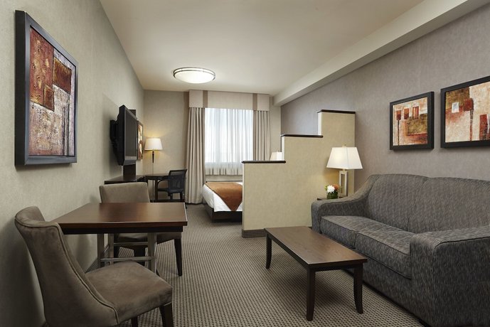 Acclaim Hotel Calgary Airport