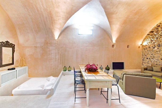 Pyrgos Old Winery Villa