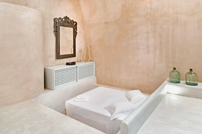 Pyrgos Old Winery Villa