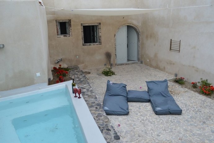 Pyrgos Old Winery Villa