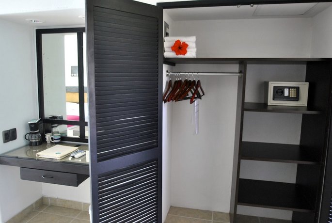 Hotel B Cozumel-Boutique by the Sea