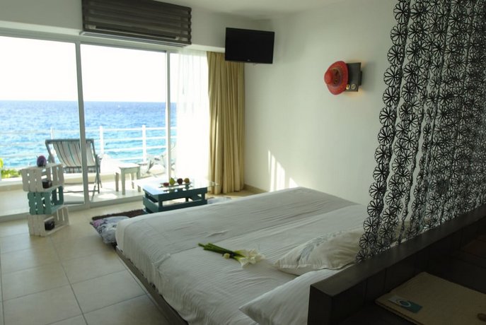 Hotel B Cozumel-Boutique by the Sea
