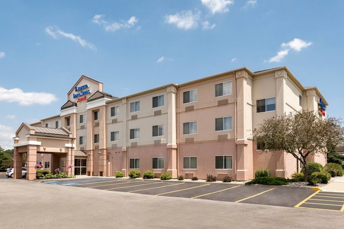 Fairfield Inn & Suites by Marriott Toledo Maumee