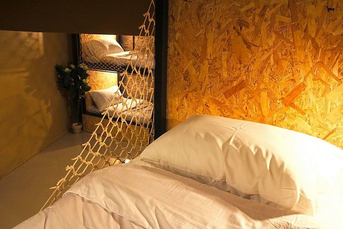 Raw Hostel