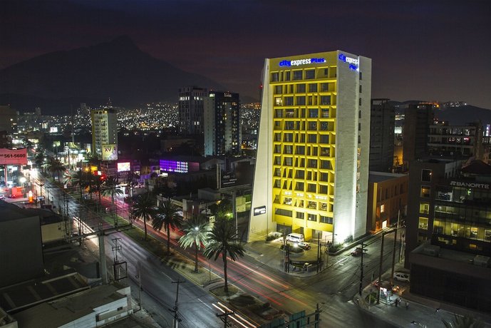 City Express Plus Monterrey Galerias