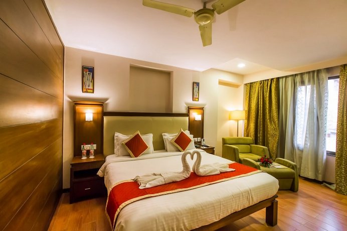 Hotel Golden Manor