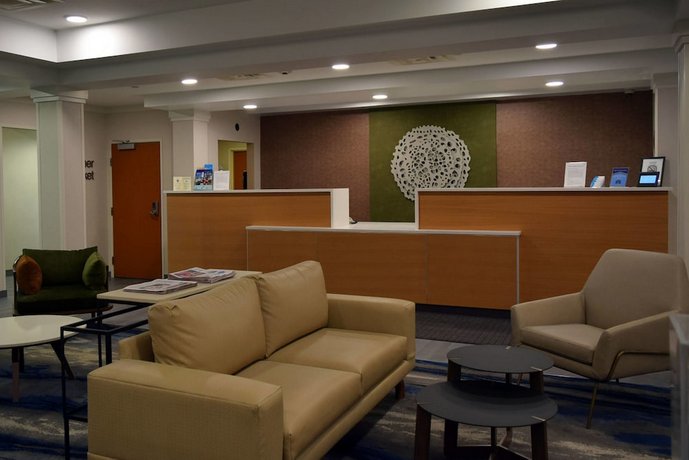 Fairfield Inn and Suites Youngstown Austintown