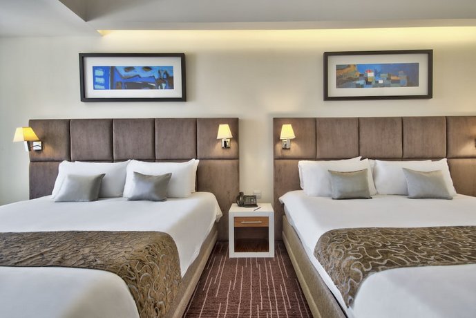 The George Urban Boutique Hotel
