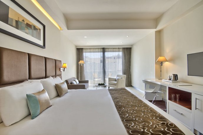 The George Urban Boutique Hotel