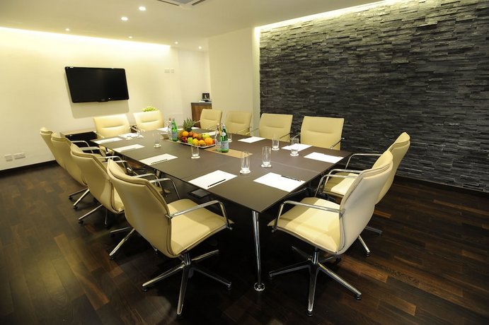 The George Urban Boutique Hotel