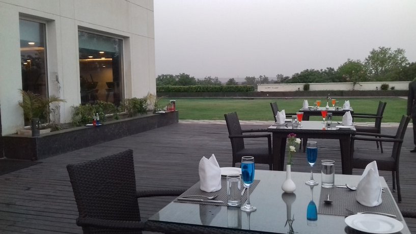 Country Inn & Suites by Radisson Gurugram Sohna Road