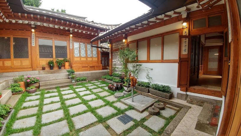 Sophia Hanok Guesthouse