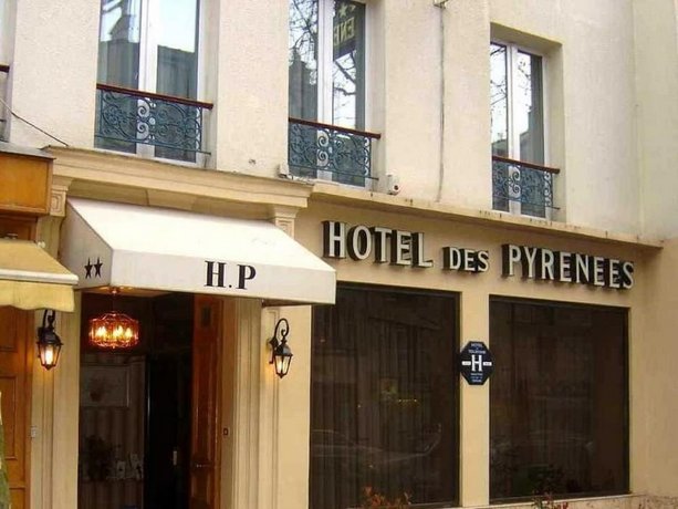 Hotel des Pyrenees - Entre Bastille et Nation Place de la Nation France thumbnail