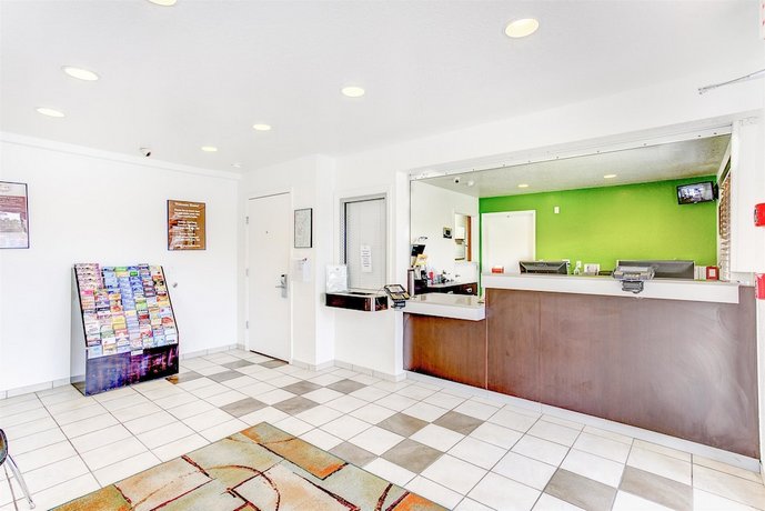 Studio 6 Orlando - Kissimmee