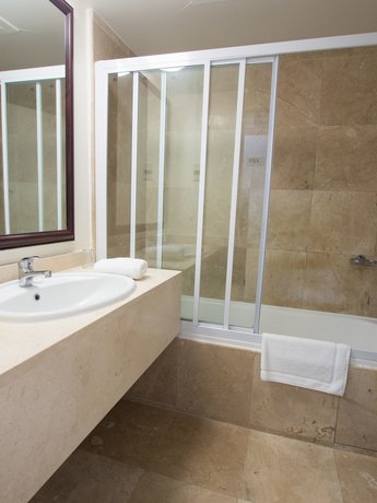 Albany Hotel