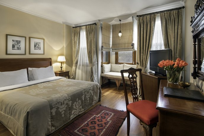 Hotel Sari Konak