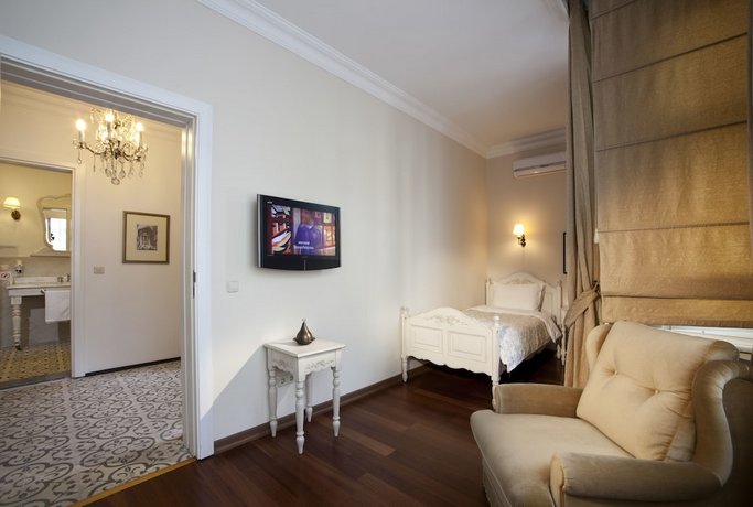 Hotel Sari Konak