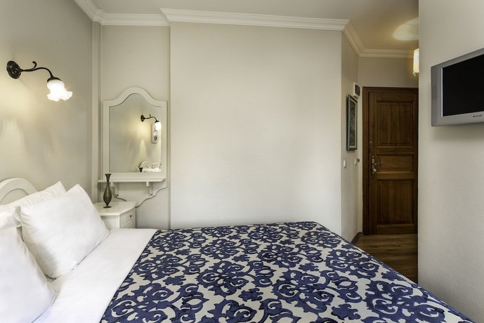 Hotel Sari Konak