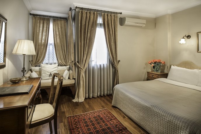 Hotel Sari Konak