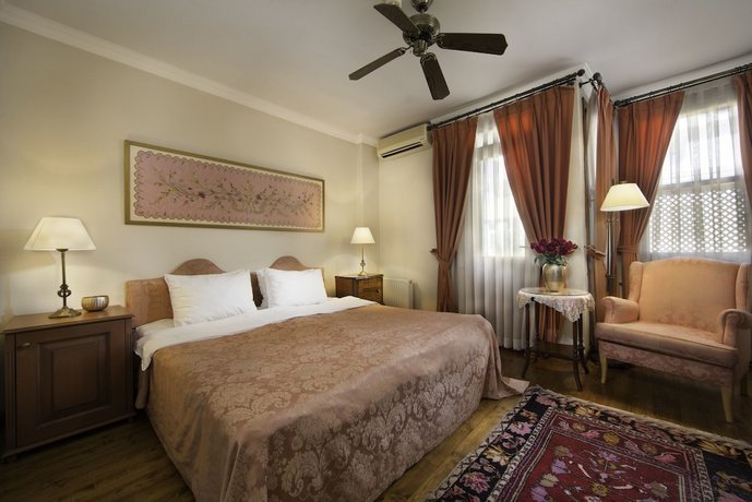 Hotel Sari Konak