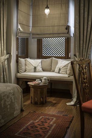 Hotel Sari Konak