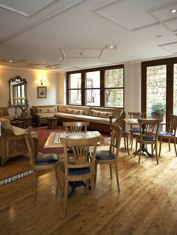 Hotel Sari Konak