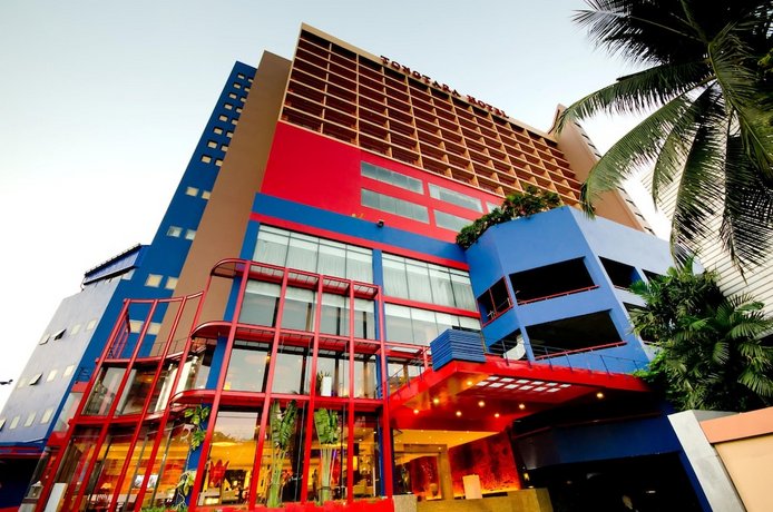 Tongtara Riverview Hotel