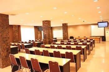 Grand Sakura Hotel