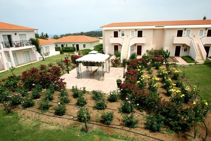 Akamanthea Holiday Village